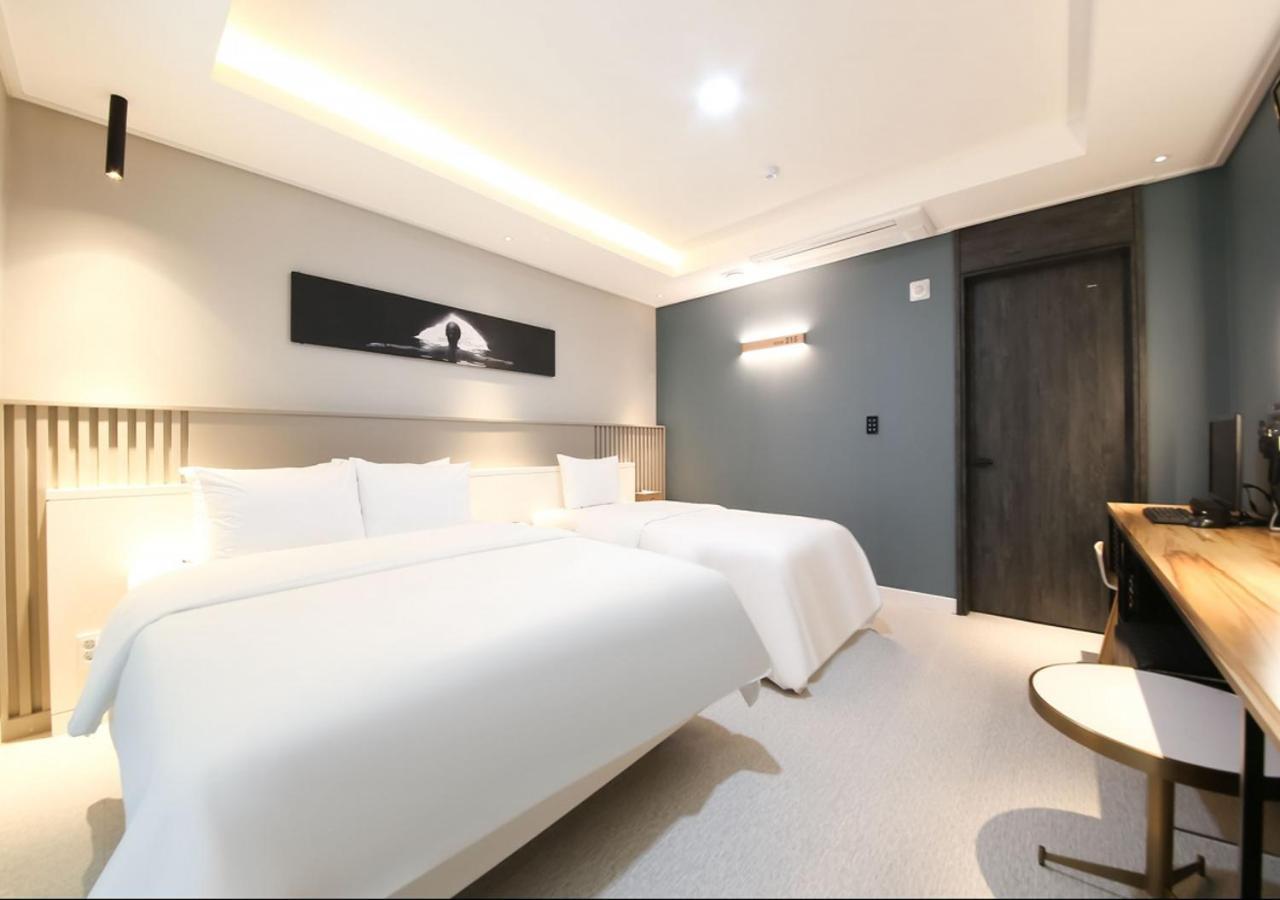 West In Hotel Yeosu Exterior foto